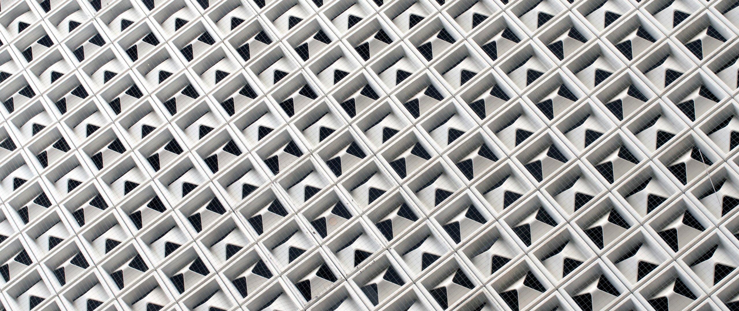 Modern architectural facade with geometric pattern - UltraWide 21:9 wallpapers in 2560x1080 resolution