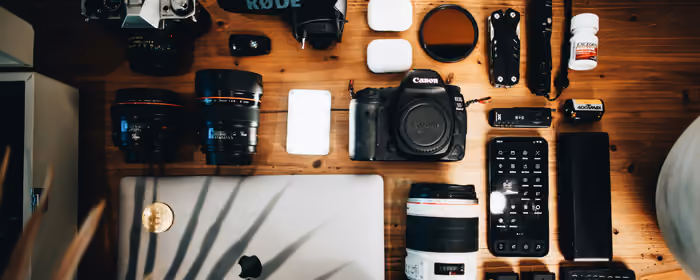 Technology wallpapers: Apple Macbook, camera, lens, microphone
