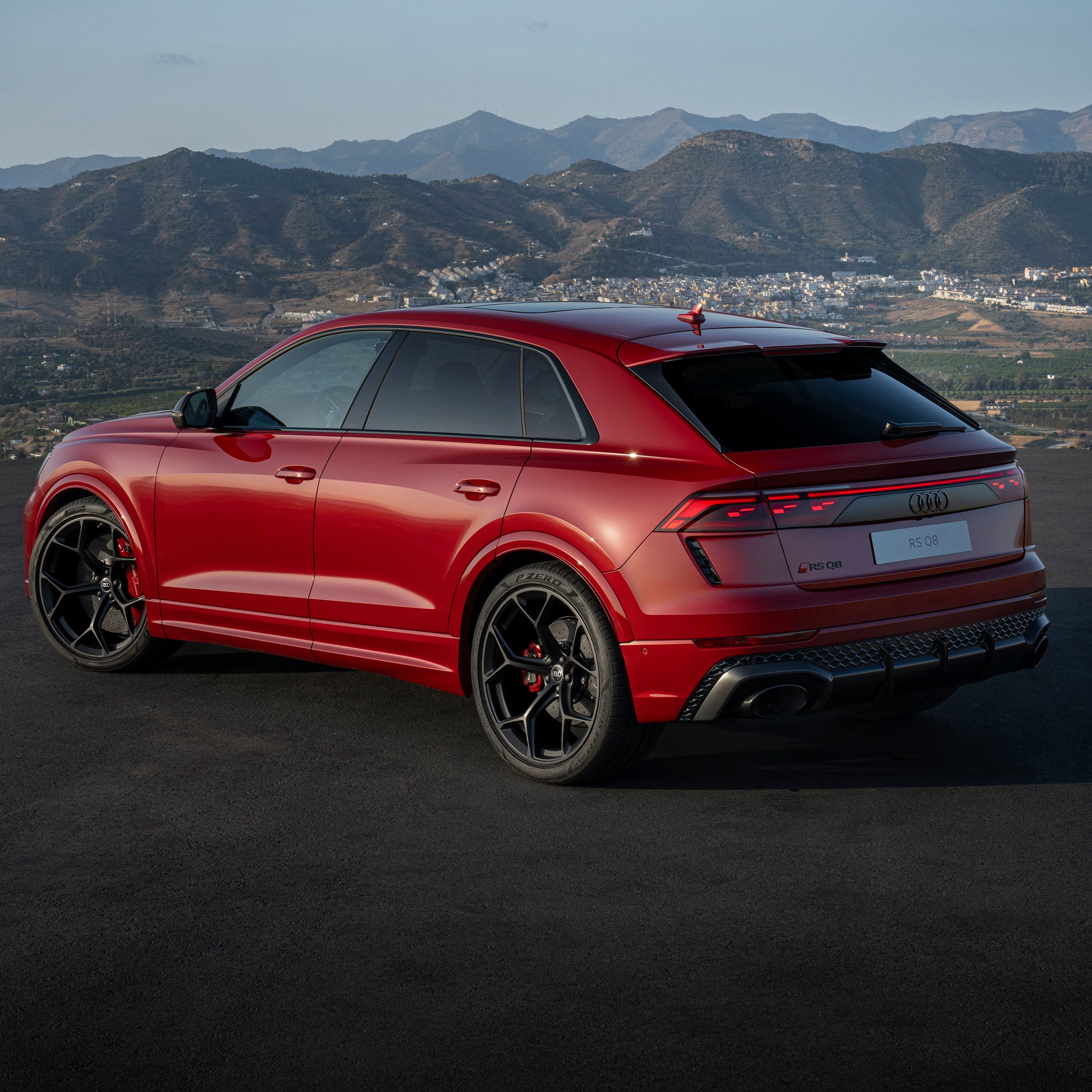 Audi RS Q8 Performance rear view - Wallpapers for iPad Air 10.9″ in 2360x2360 resolution