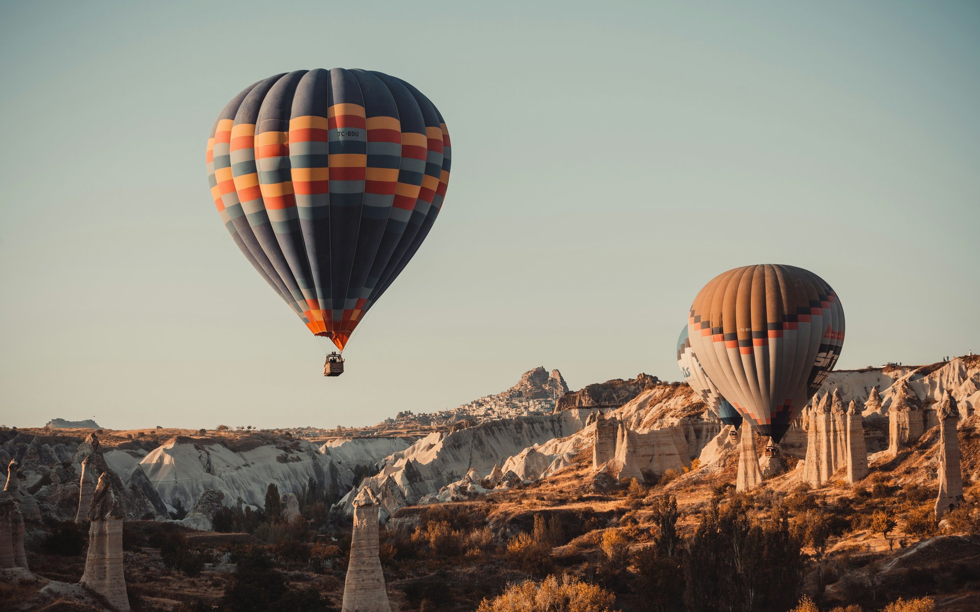 Hot Air Balloons Over Cappadocia - WUXGA wallpapers in 1920x1200 resolution