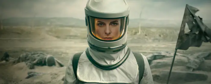 UltraWide 32:9 обои постапокалипсис (3840x1080): Укрытие, Ребекка Фергюсон, сериал, постер