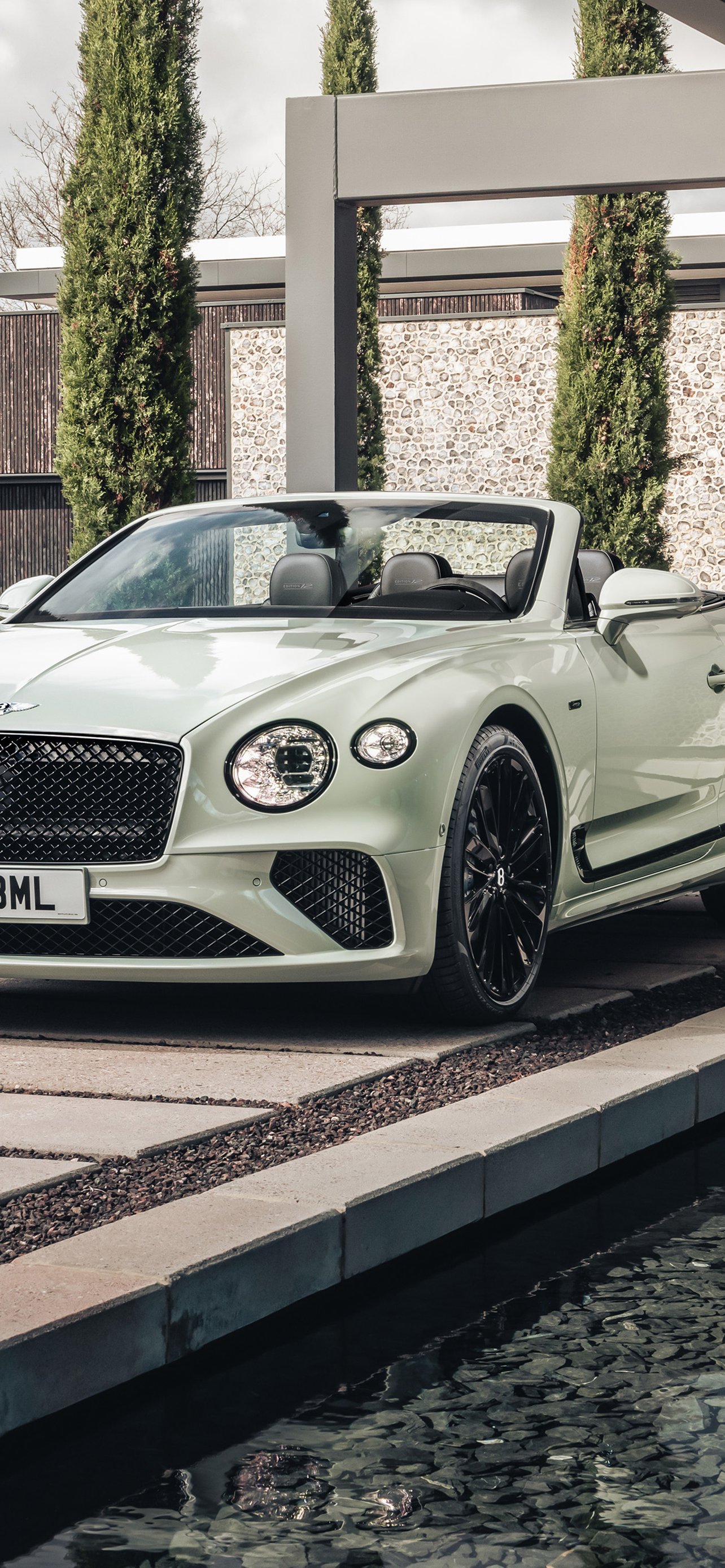 Bentley Continental GT Speed Convertible - Wallpapers for iPhone 13 Pro Max/12 Pro Max/14 Plus in 1284x2778 resolution