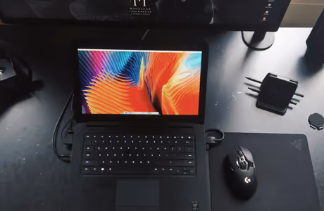 Обои мышь компьютерная для Samsung/Xiaomi (2000x2000): комната, рабочее место, письменный стол, гейминг
