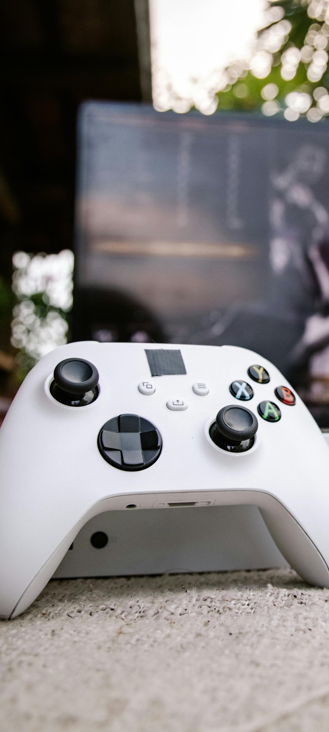 Xbox One Controllers - Wallpapers for Samsung Galaxy M55, POCO M4/X4/X5, Xiaomi Redmi 12/13/Note 13/Note 14/Note 14S in 1080x2400 resolution