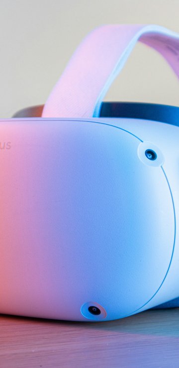 Meta Oculus Quest 2 VR headset close-up - Wallpapers for Samsung in 360x740 resolution