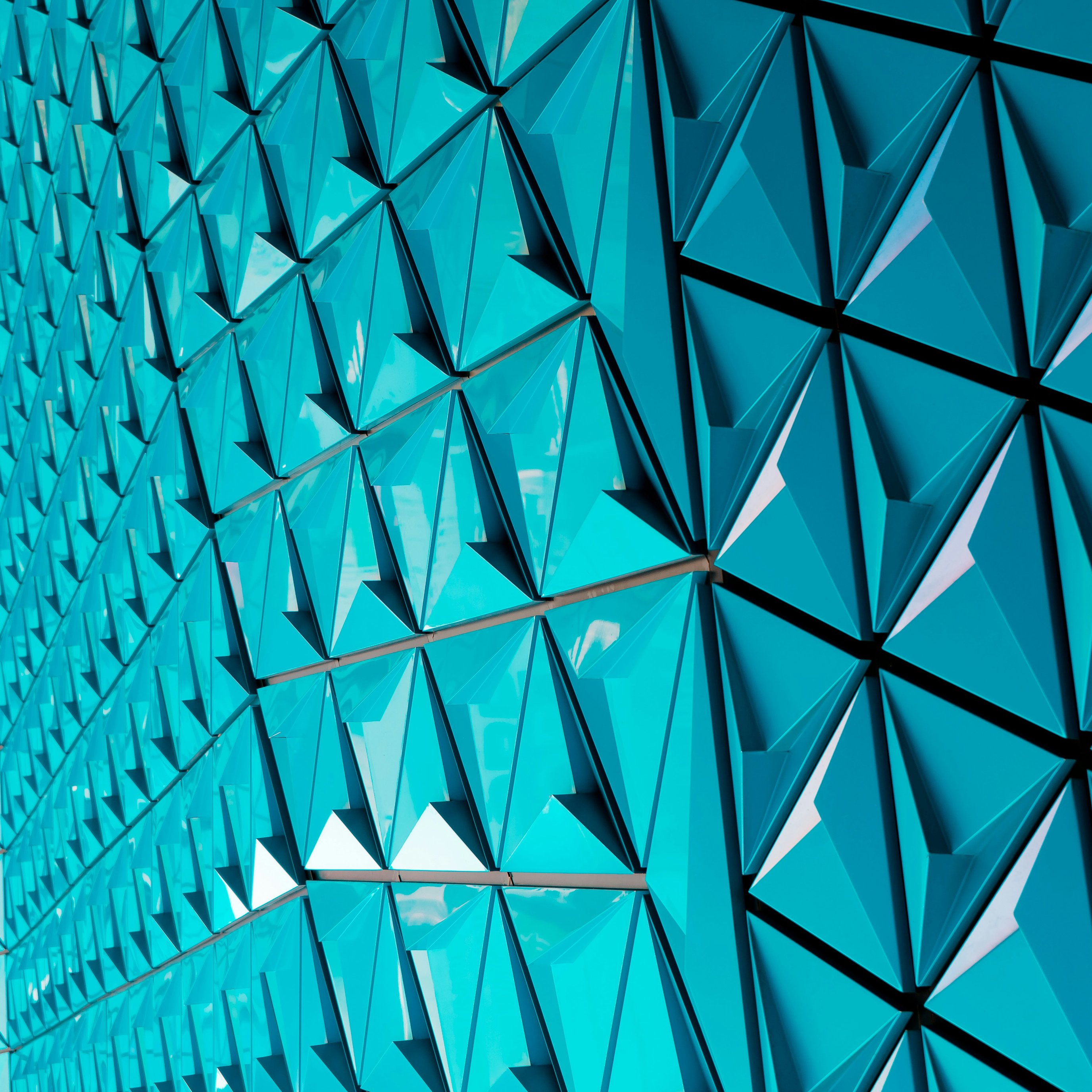 Modern facade with triangular panels - Wallpapers for iPad Pro 13″ in 2752x2752 resolution