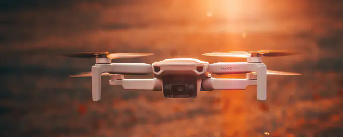 Обои технологии: DJI Mavic Mini, квадрокоптер, дрон, гаджет