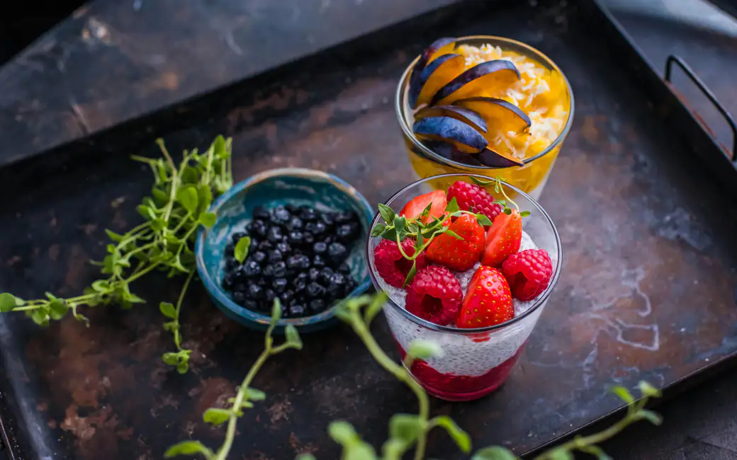 Pudding with chia, berries and fruits — desktop and phone wallpaper, free download