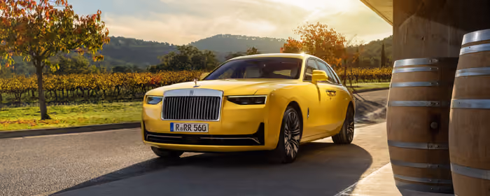Обои машины: Rolls-Royce Ghost, седан, виноградник, роскошь