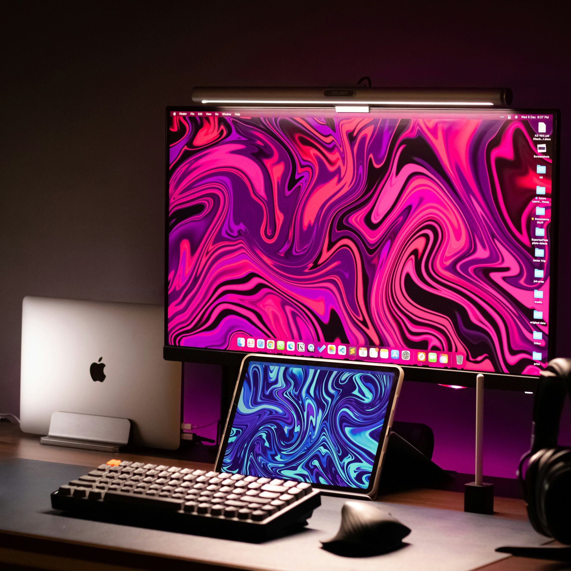 Dual screen digital workspace setup - Wallpapers for Samsung Galaxy Tab in 1920x1920 resolution
