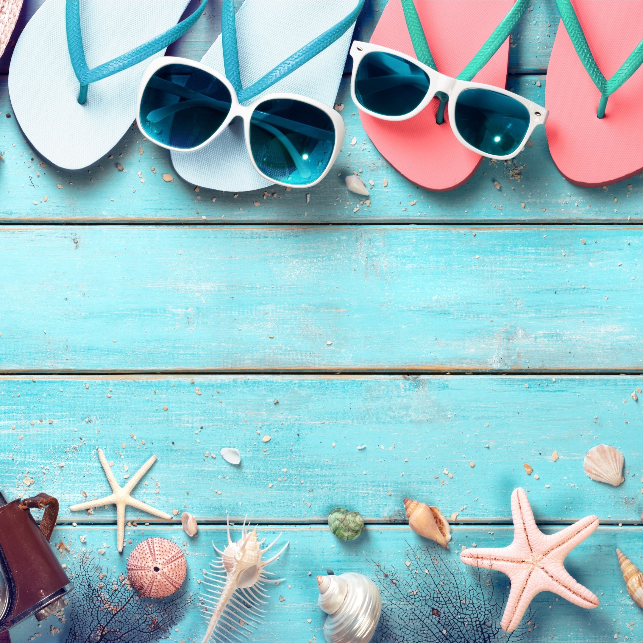 Beach essentials - Wallpapers for iPad 10.2″ in 2160x2160 resolution