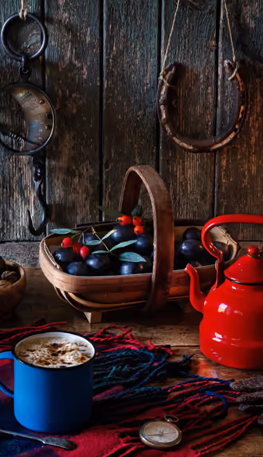 Interior design wallpapers: kitchen, table, berries, apple