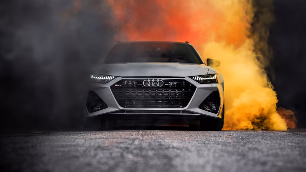 Audi RS 6 спереди с дымом - Обои для Nokia, Samsung в разрешении 360x640