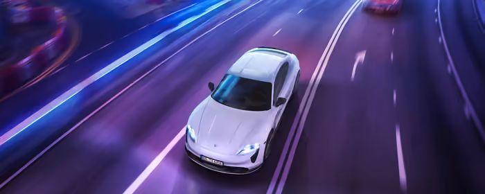 Обои машины: Porsche Taycan, электромобиль, дорога, автомагистраль