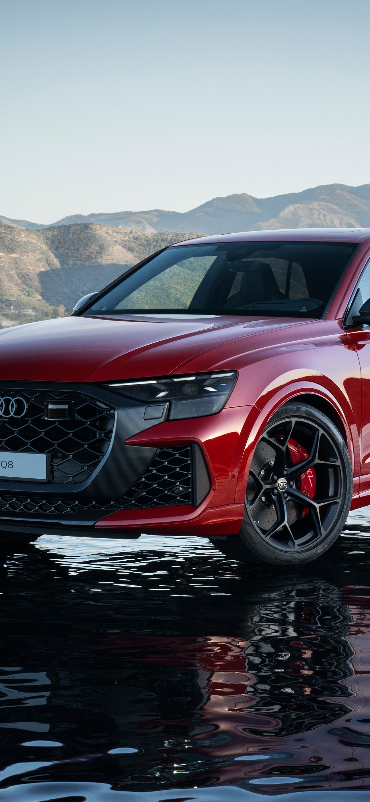 Audi RS Q8 front view - Wallpapers for iPhone 15 Pro Max/14 Pro Max in 1290x2796 resolution