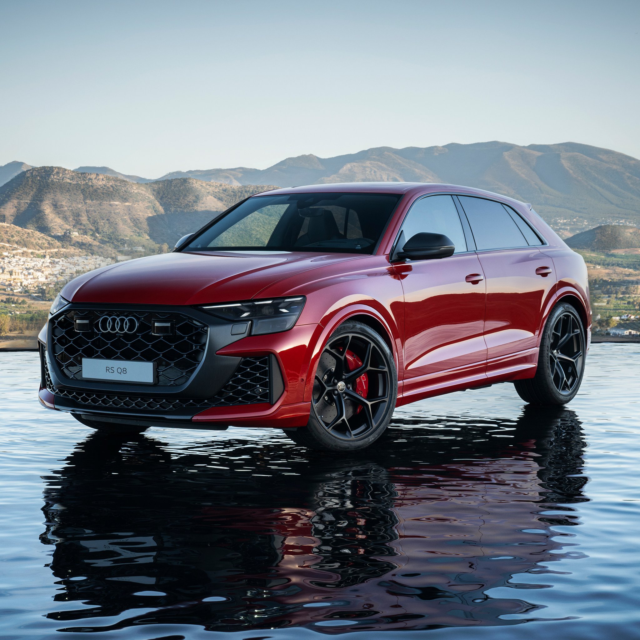 Audi RS Q8 front view - Wallpapers for iPad Retina in 2048x2048 resolution