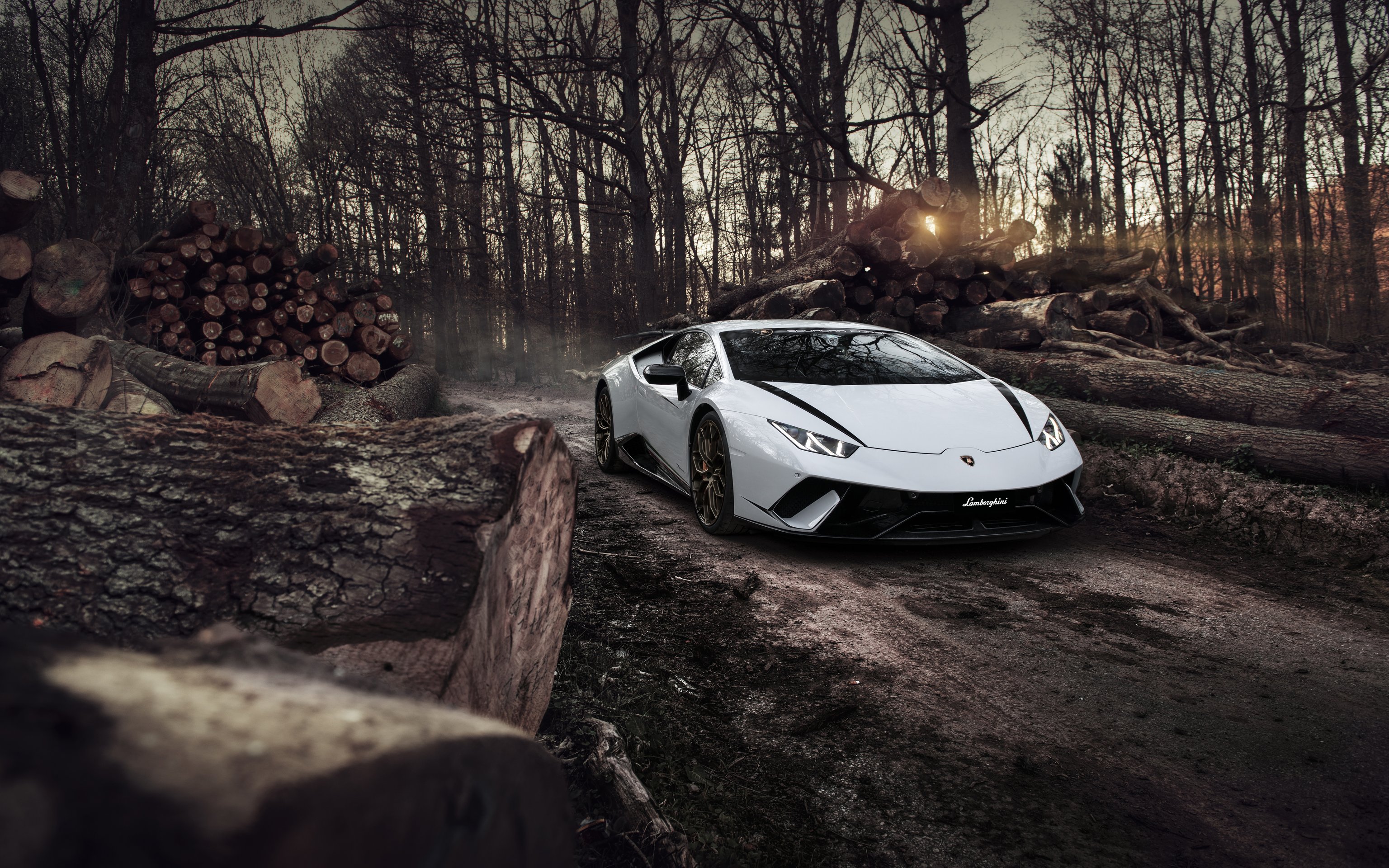 Lamborghini Huracán Performante front - Wallpapers for Apple MacBook 16″ in 3072x1920 resolution