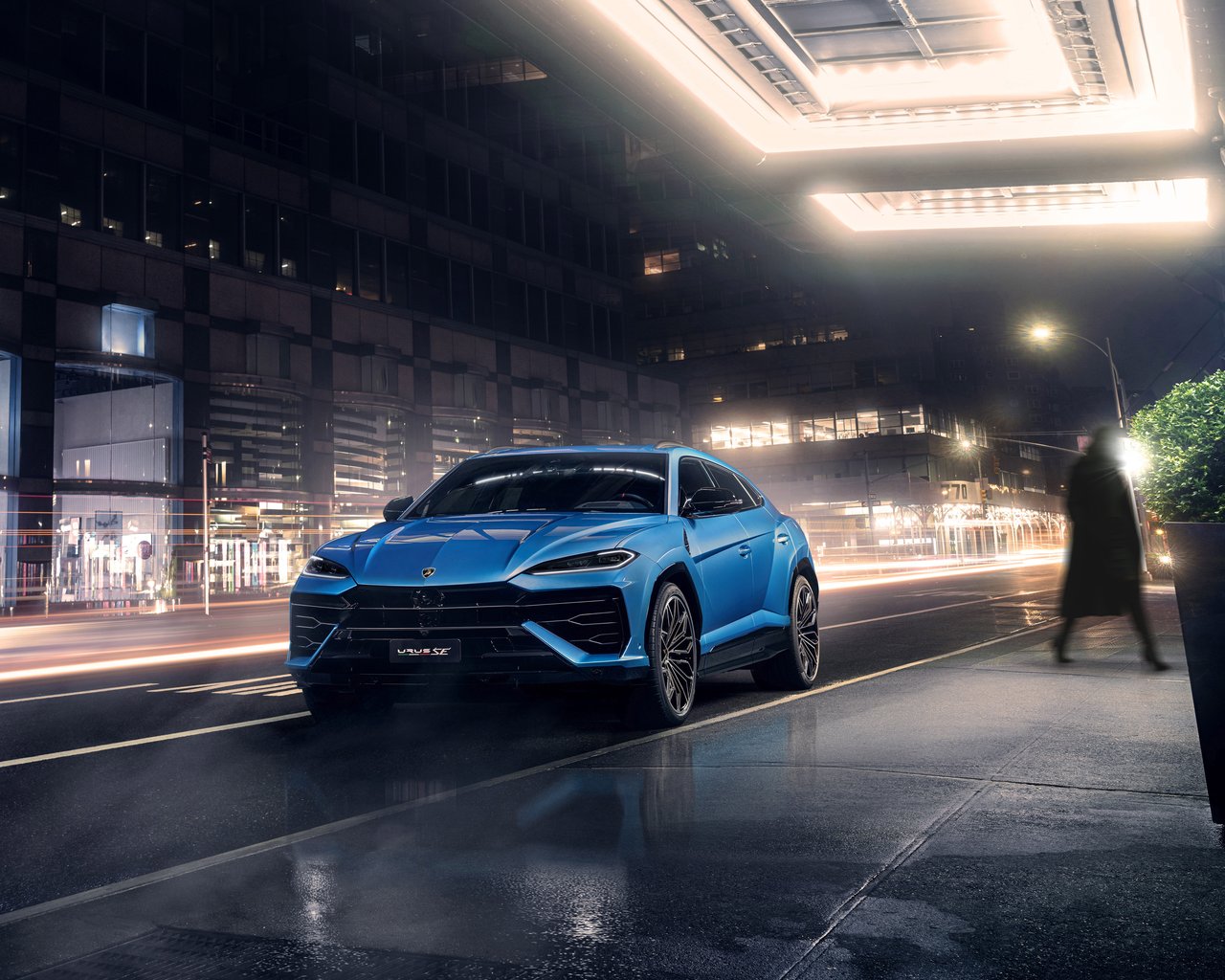 Lamborghini Urus SE спереди - SXGA обои в разрешении 1280x1024