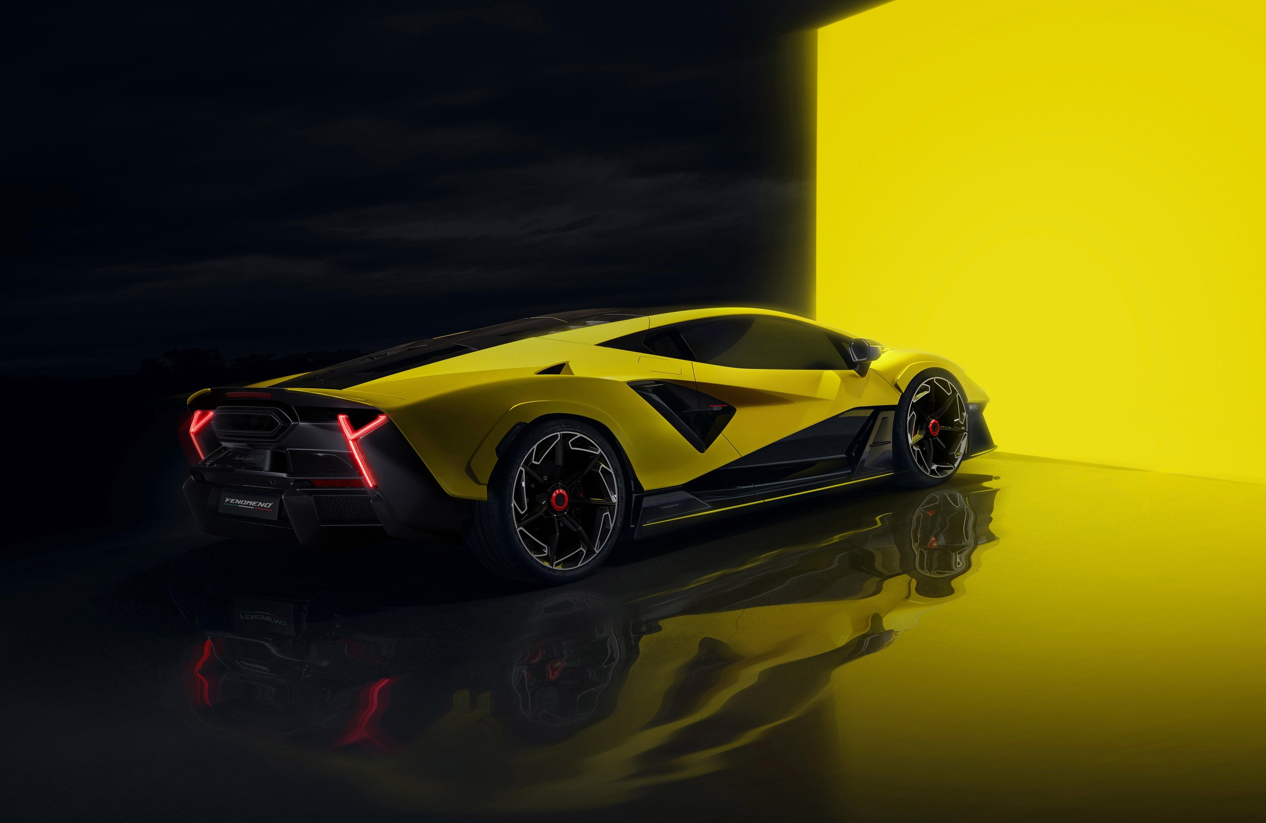 Lamborghini Fenomeno rear view - Wallpapers for Apple MacBook Air 13 M2″ in 2560x1664 resolution