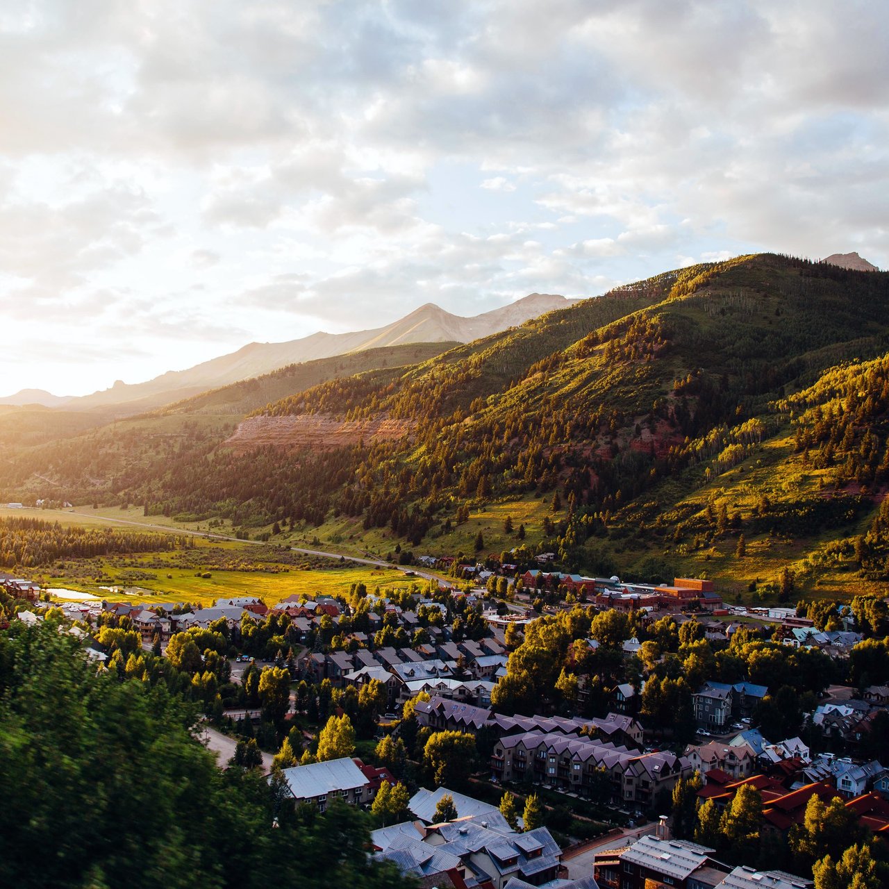 Town in a valley between mountains - Wallpapers for Lenovo, Huawei in 1280x1280 resolution