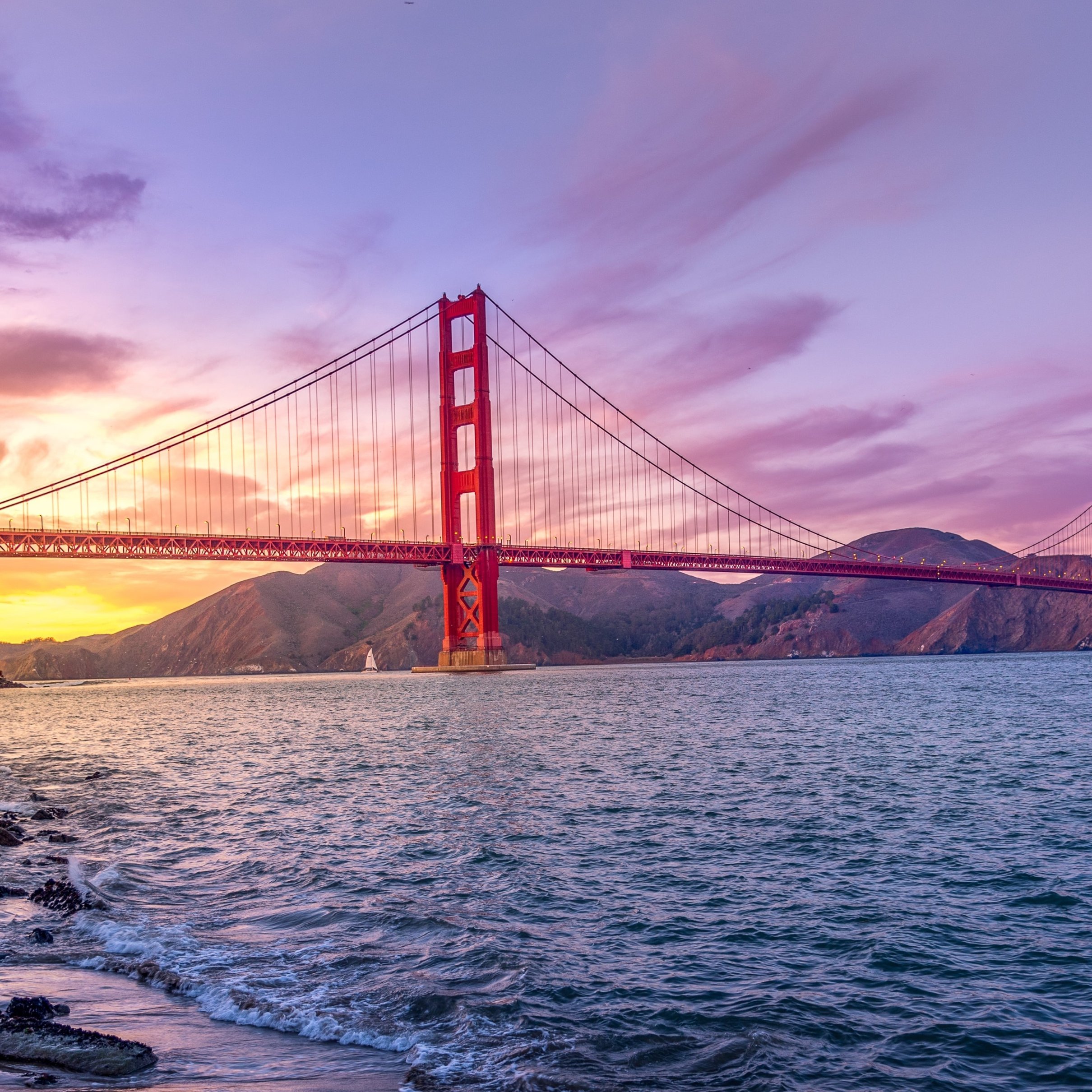 Golden Gate Bridge at Sunset - Wallpapers for iPad Pro 11″ 2024 in 2420x2420 resolution