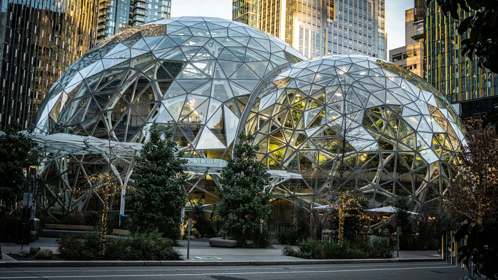Amazon Spheres in Seattle - Full HD wallpapers in 1920x1080 resolution