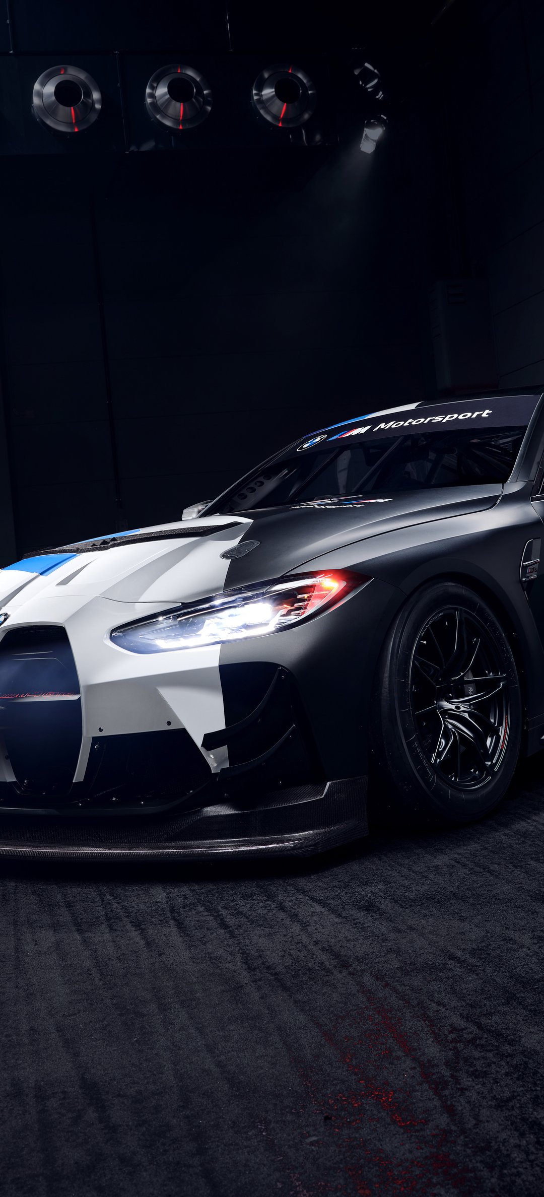 Racing BMW M4 GT4 front view - Wallpapers for Honor/Huawei in 1080x2376 resolution