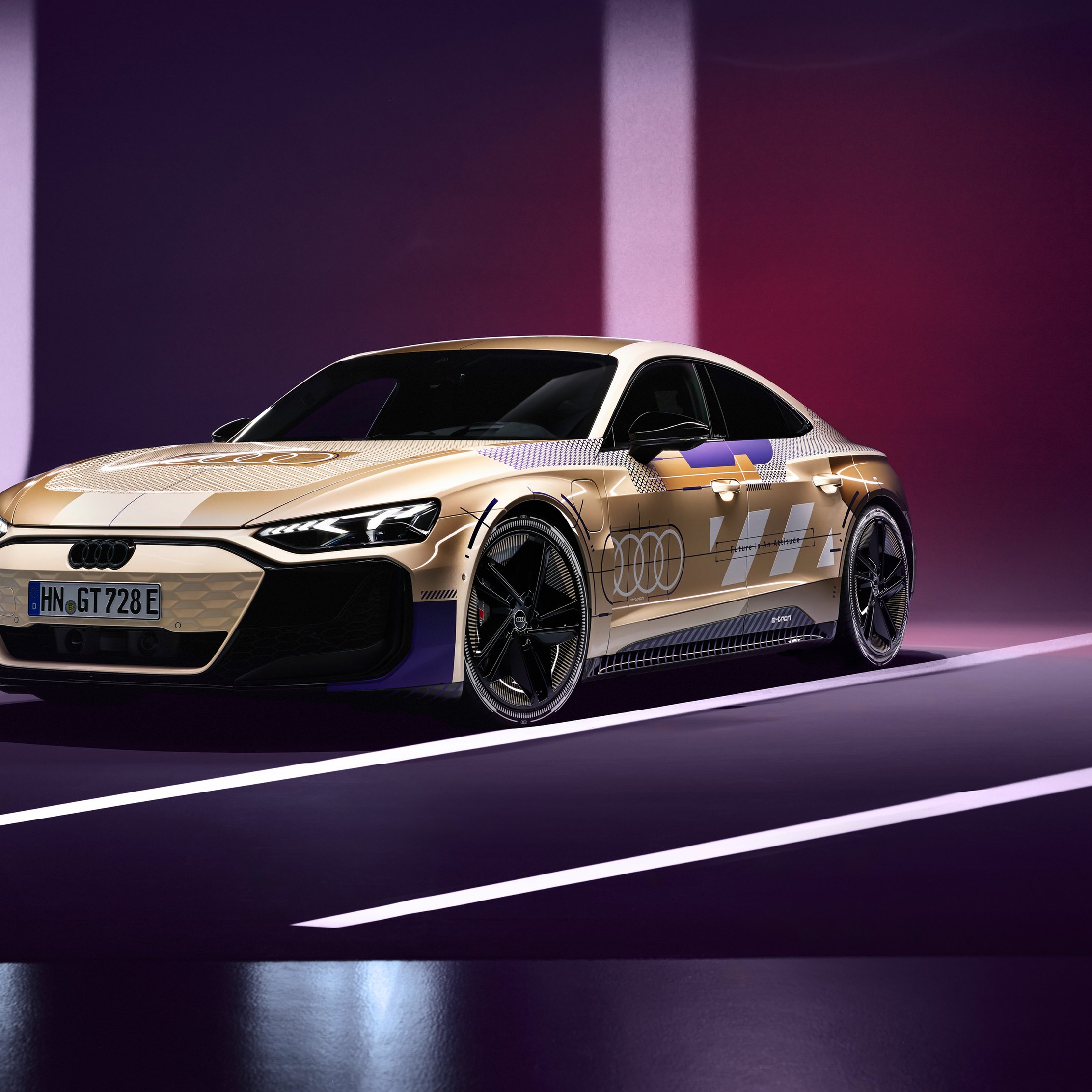 Audi RS e-tron GT gold - Wallpapers for iPad Pro 10.5″ in 2224x2224 resolution