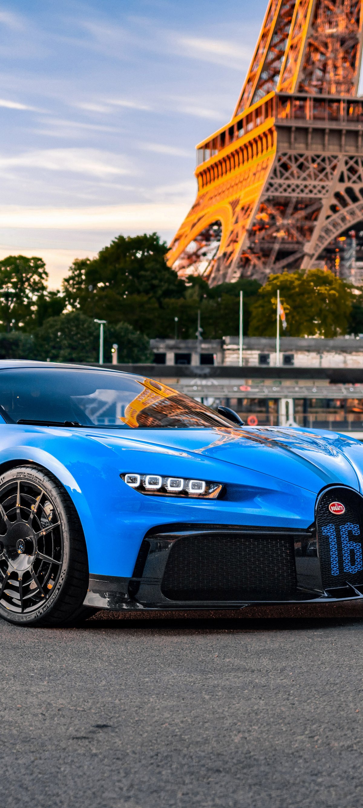 Blue Bugatti Chiron near Eiffel Tower - Wallpapers for Xiaomi 15 in 1200x2670 resolution