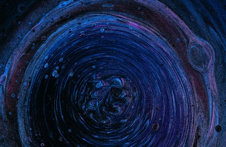 The Mysterious Beauty of Swirling Oil Patterns