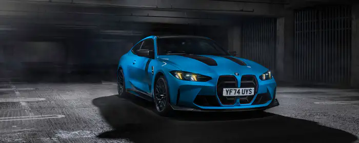 Обои машины: BMW M4, купе, гараж, парковка