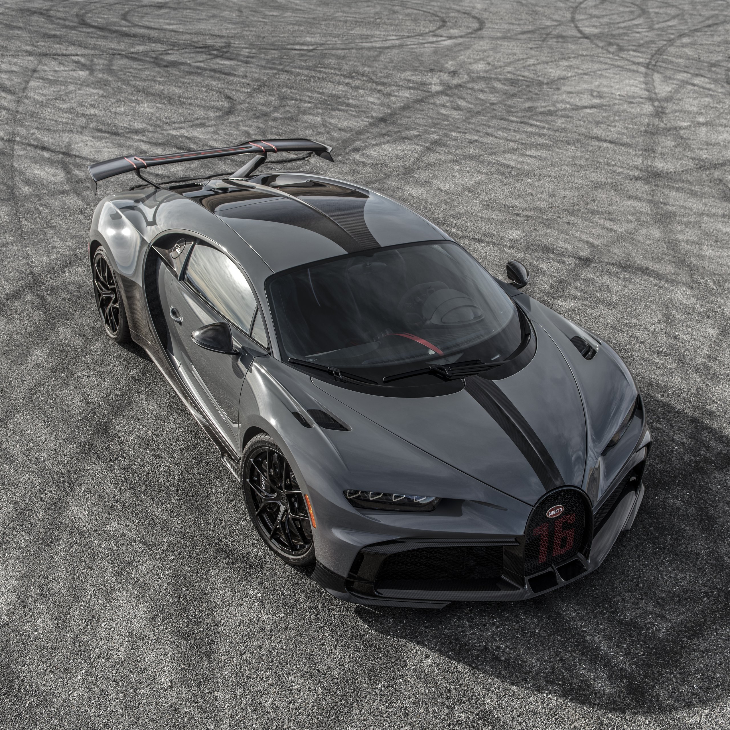 Bugatti Chiron Pur Sport front view - Wallpapers for Samsung Galaxy Tab S9 FE+/Tab S11, Xiaomi Pad 5, Redmi Pad 2 Pro, POCO Pad in 2560x2560 resolution