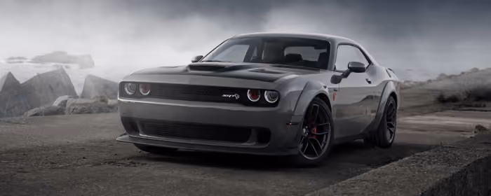 UltraWide 32:9 обои Dodge Challenger SRT (3840x1080): Dodge Challenger, маслкар, побережье, дорога