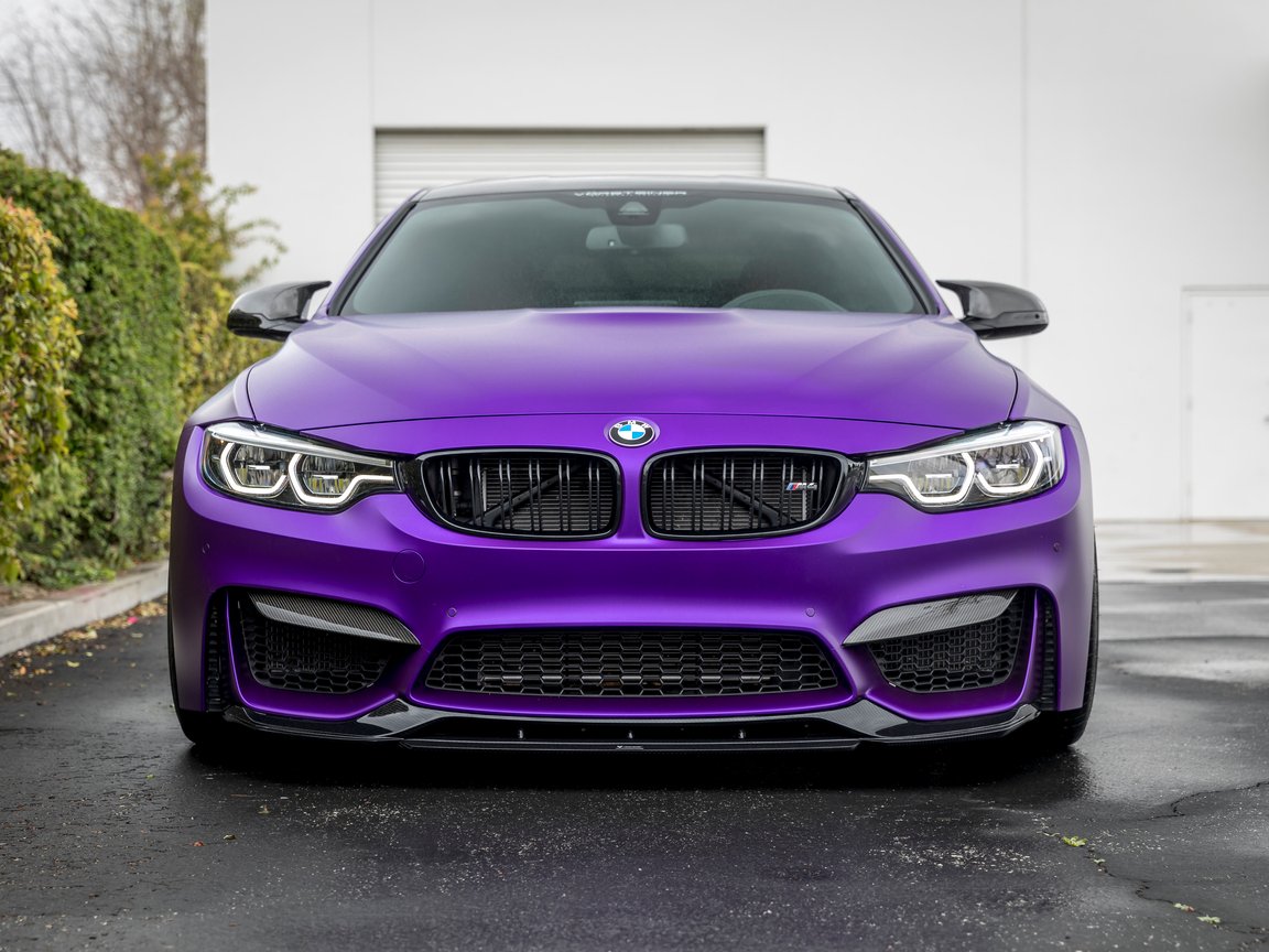 BMW M4 with Vorsteiner body kit front view - XGA+ wallpapers in 1152x864 resolution