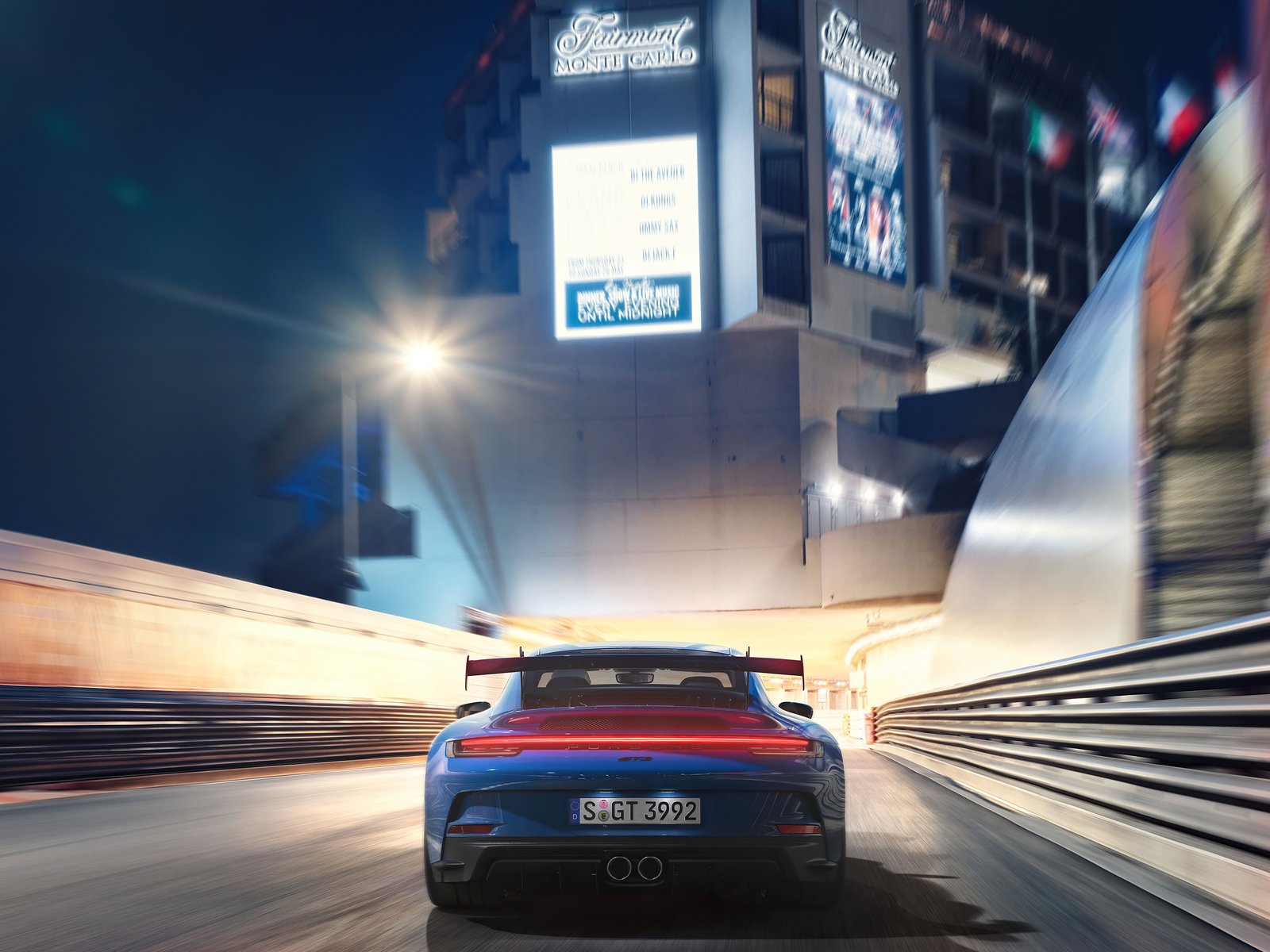 Porsche 911 GT3 rear view - UXGA wallpapers in 1600x1200 resolution