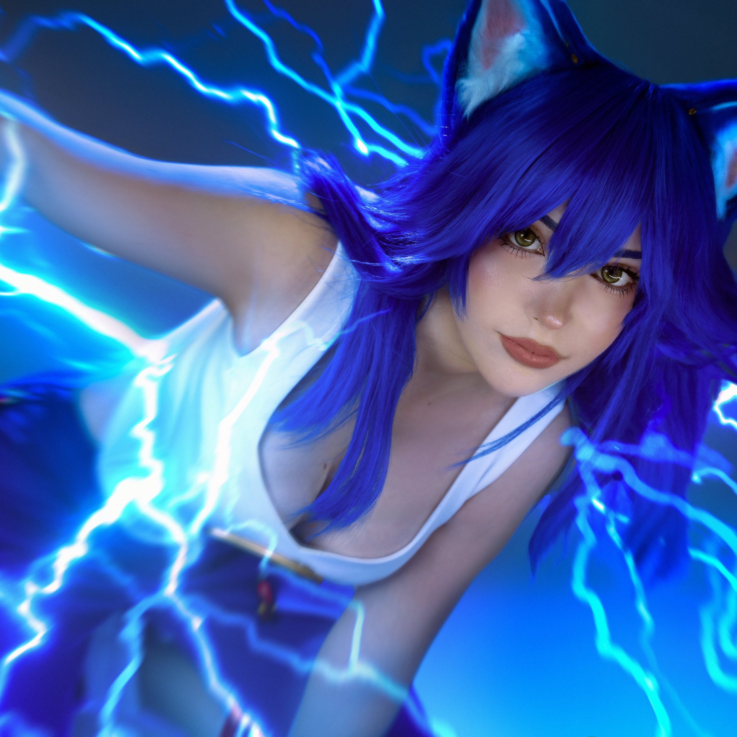 Saya Fox Cosplay on Sonic with Ears - Wallpapers for iPad Air 10.9″ in 2360x2360 resolution