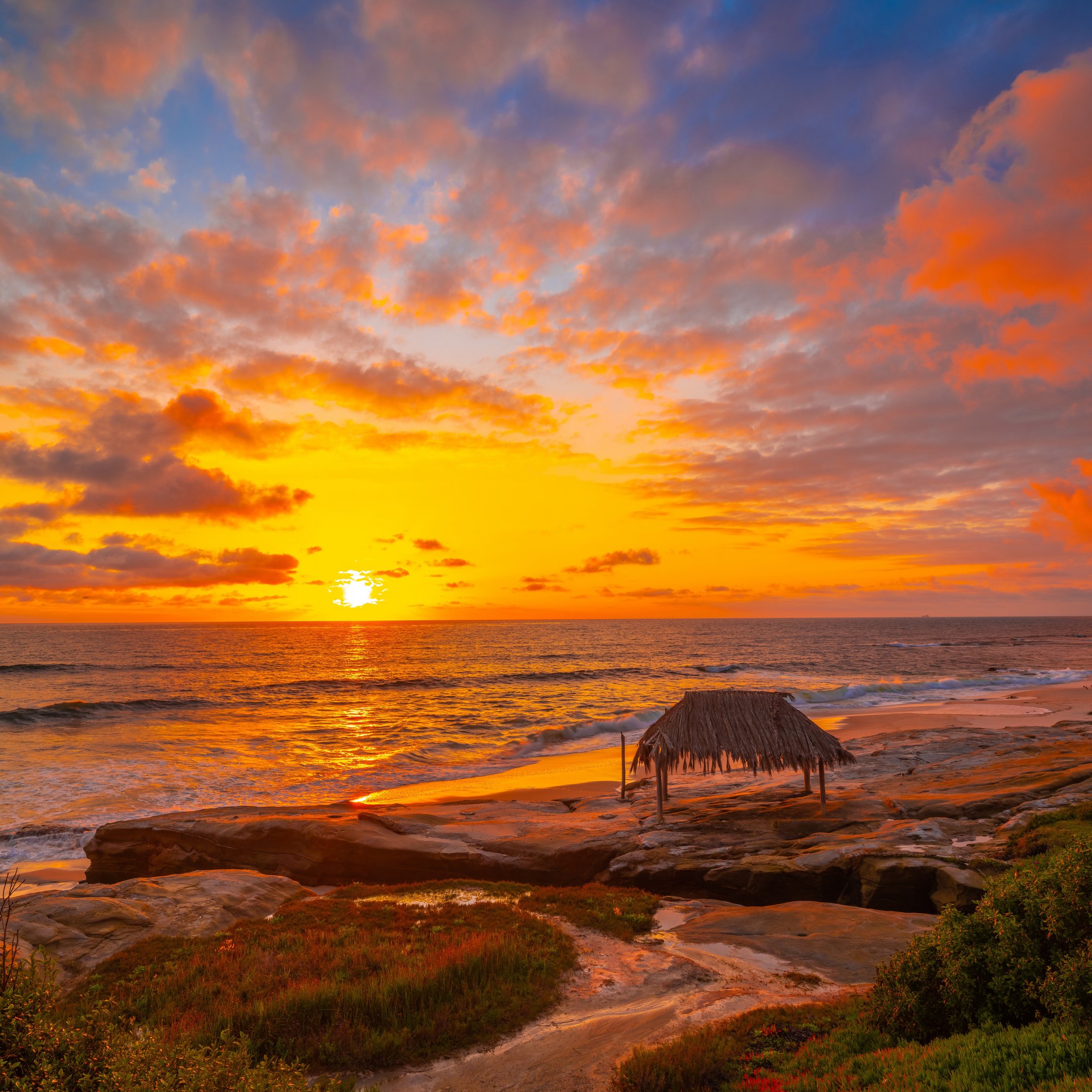 Sunset over California beach - Wallpapers for iPad Pro 10.5″ in 2224x2224 resolution
