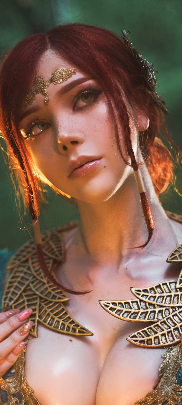 Saya Fox dressed as Triss Marigold - Wallpapers for Xiaomi Redmi 10C/C40/C51, Samsung Galaxy A12/A02s/A03/M12 in 720x1600 resolution