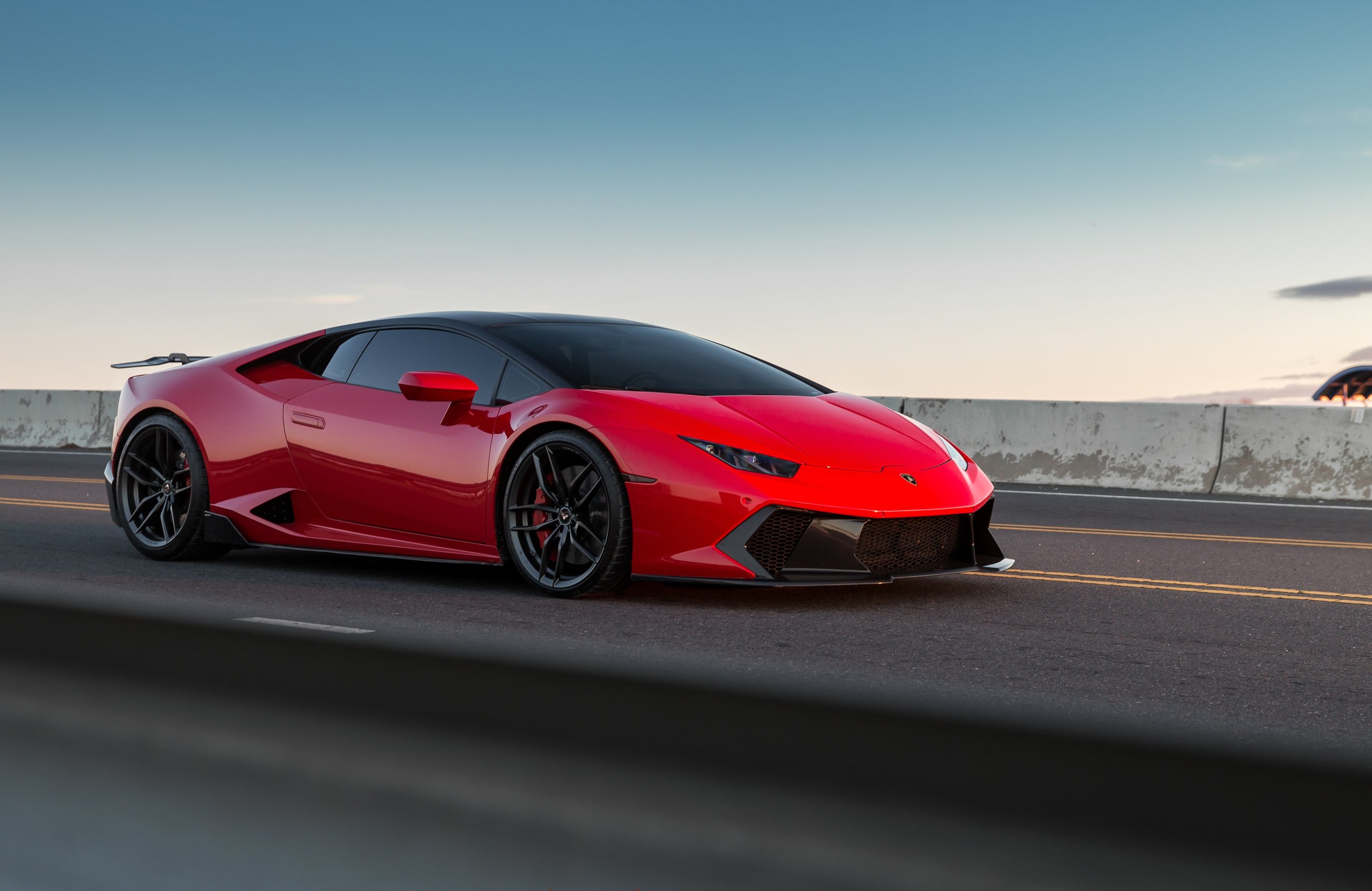 Red Lamborghini Huracán Vorsteiner - Wallpapers for Apple MacBook Air 13 M2″ in 2560x1664 resolution