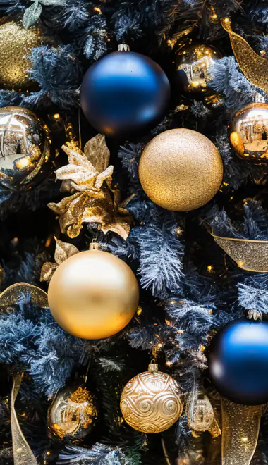 Celebrations wallpapers: christmas tree, christmas decorations, gold, glitter