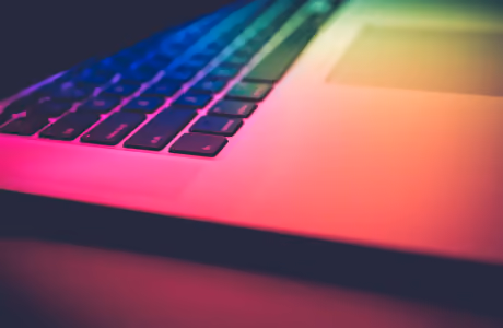 Обои технологии: Apple Macbook, подсветка, ноутбук, клавиатура