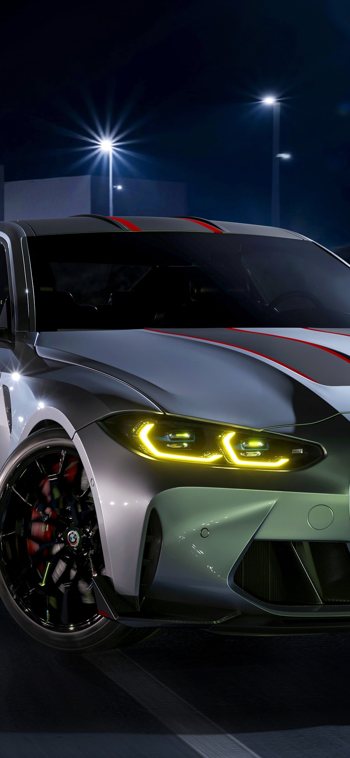 BMW M4 CSL дрифтит ночью - Обои для iPhone X/XS/11 Pro в разрешении 1125x2436