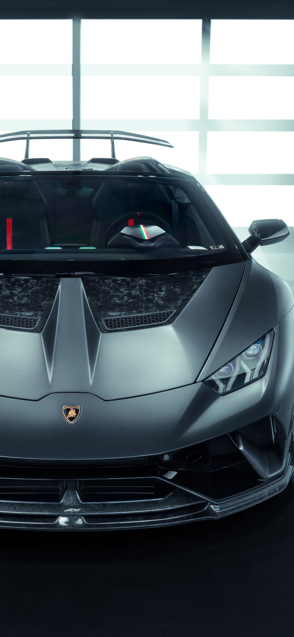 Grey Lamborghini Huracán Performante Spyder - Wallpapers for iPhone 12 Pro/13 Pro/14 in 1170x2532 resolution