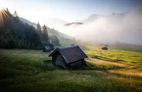 Обои природа: Бавария, хижина, рассвет, поле
