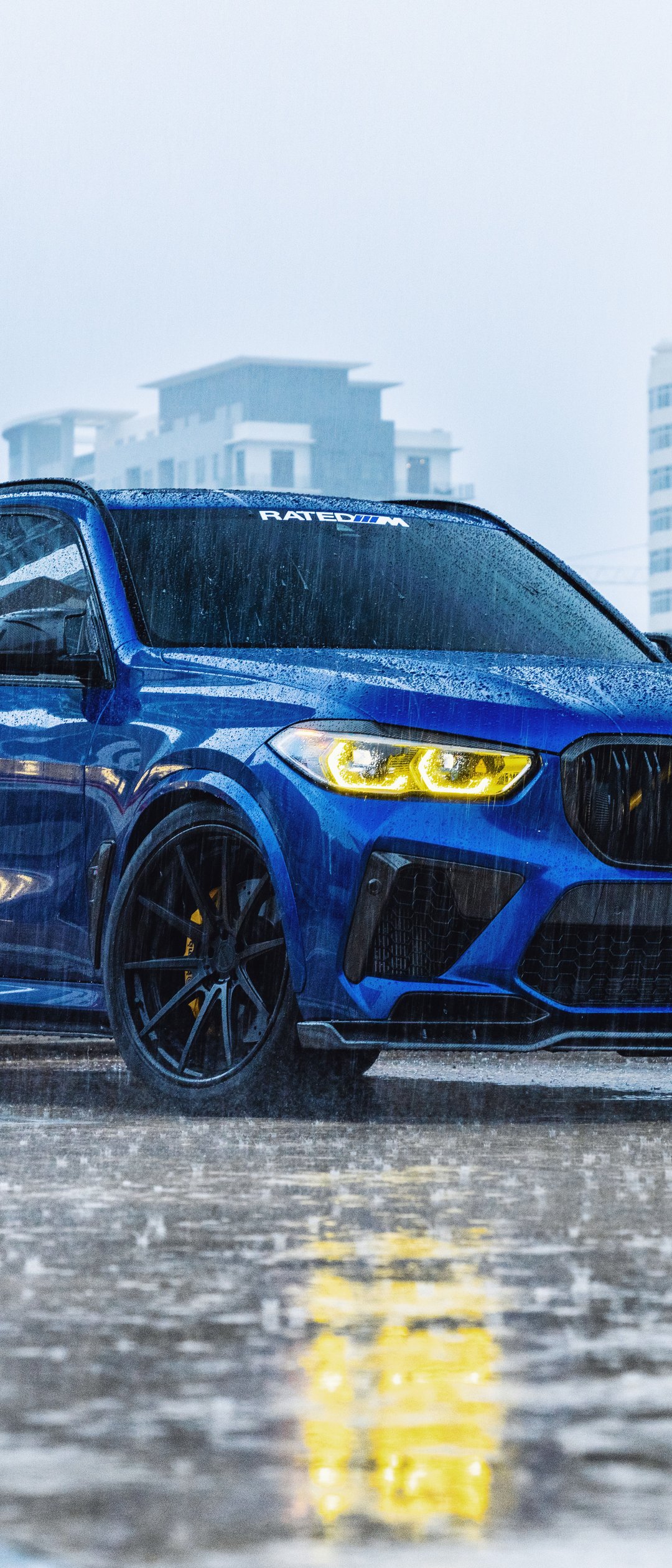 BMW X5M F95 front view - Wallpapers for Samsung Galaxy Z Flip7, Sony Xperia 5 II/5 III/5 V/10 IV/10 V, Xiaomi Mix Fold 3 in 1080x2520 resolution
