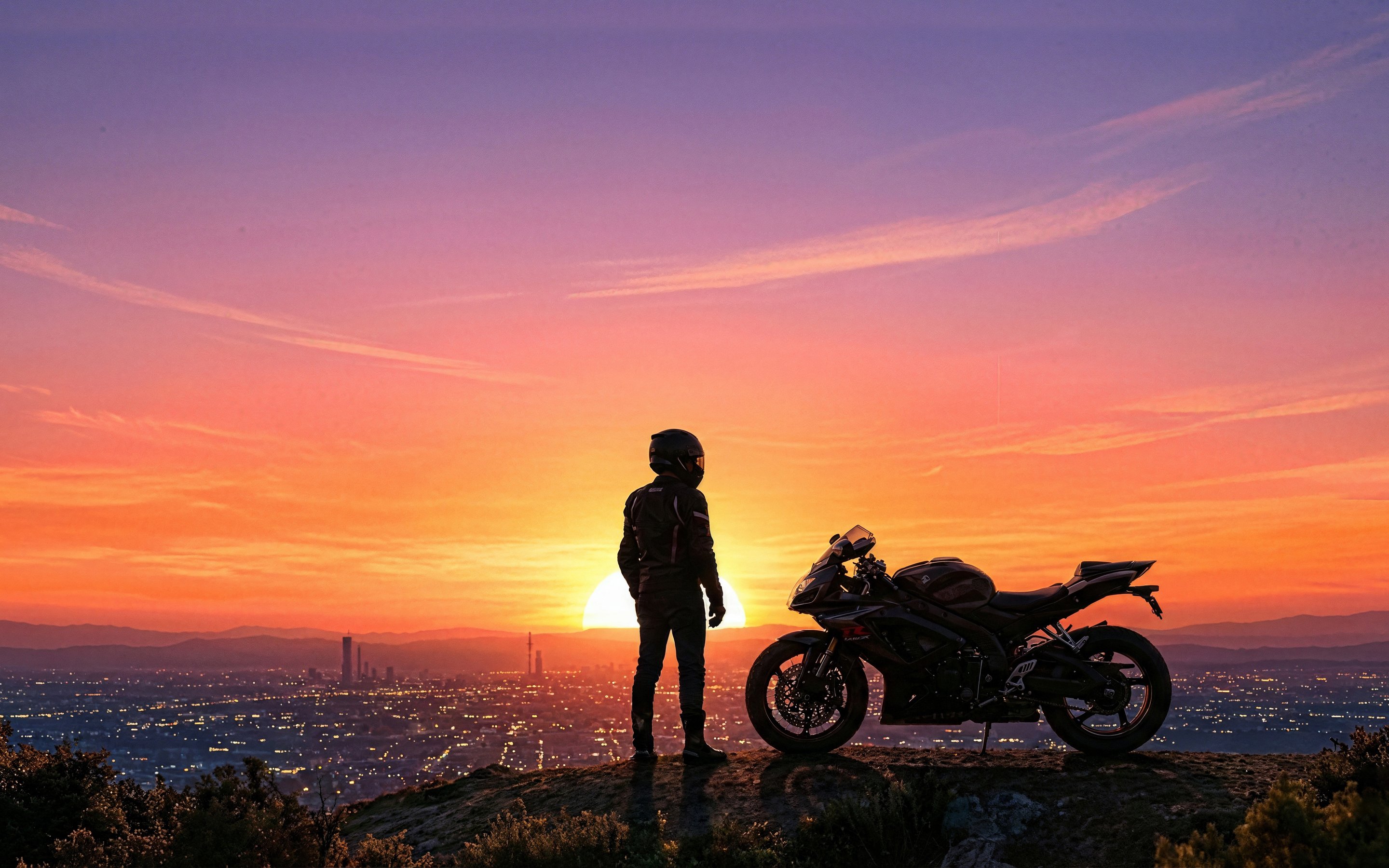 Motorcyclist at sunset - Wallpapers for Apple MacBook 15″ in 2880x1800 resolution