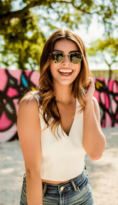 People wallpapers: woman, smile, summer, graffiti