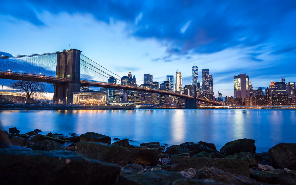 Brooklyn Bridge overlooking Manhattan - UltraWide 21:9 wallpapers in 3440x1440 resolution