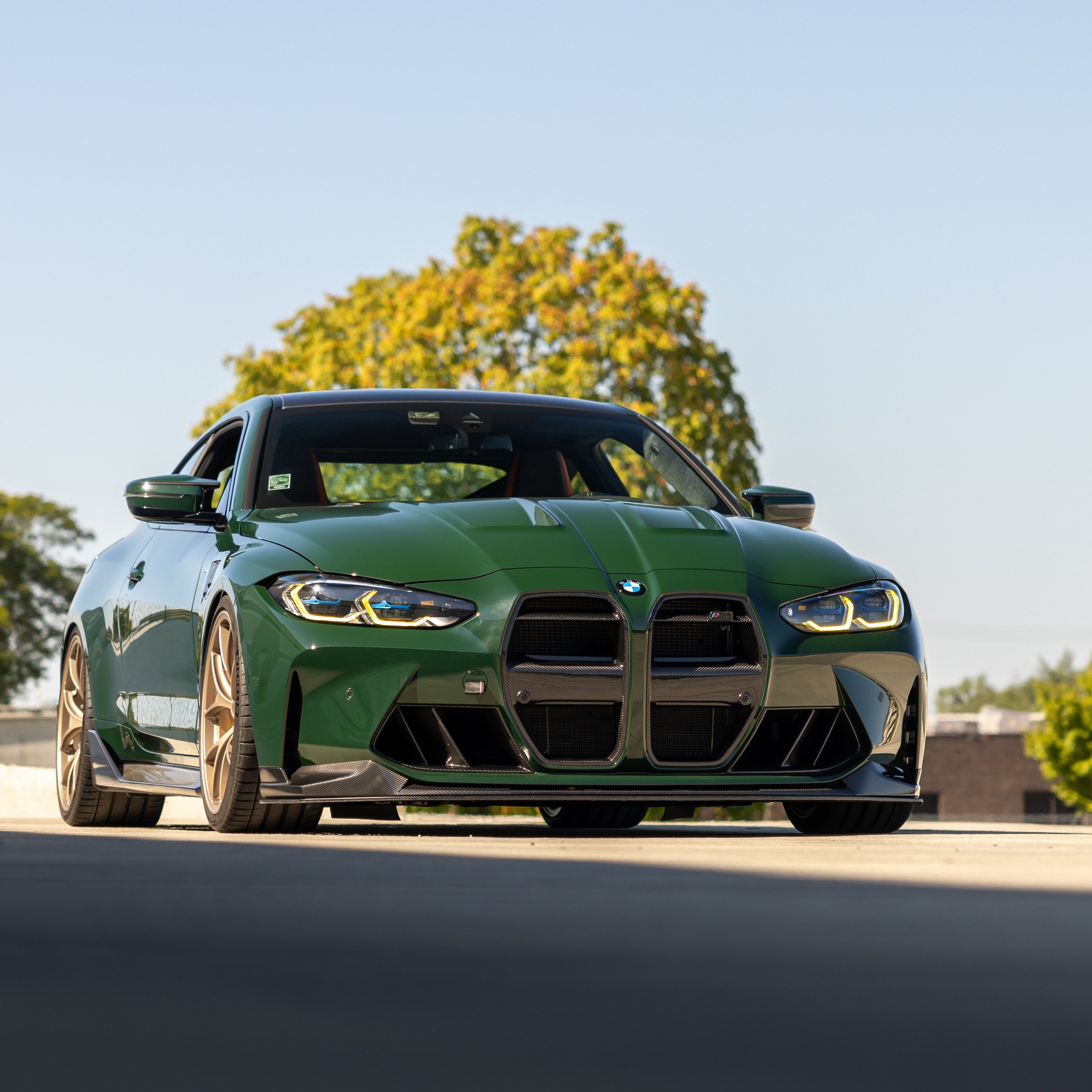 BMW M4 G82 with gold wheels - Wallpapers for Samsung Galaxy Tab S9+ in 2800x2800 resolution