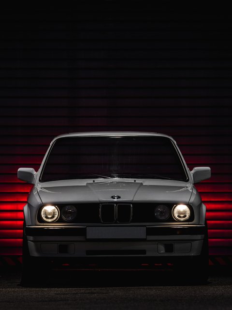 BMW 3 E30 front view - Wallpapers for HTC/BlackBerry in 480x640 resolution
